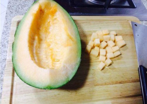 小鹿吃哈密瓜吗,探索小鹿与哈密瓜的奇妙邂逅