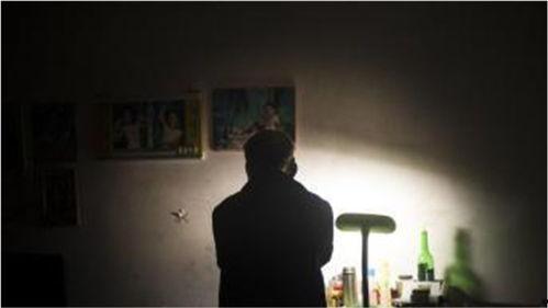 孤独的吃瓜老人,岁月静好，瓜香四溢