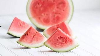 愿意吃瓜,揭秘娱乐圈的甜蜜与苦涩