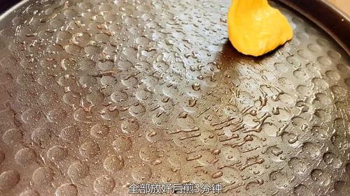 村里吃瓜大妈图片