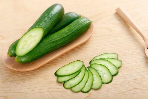 洗澡吃瓜,沐浴与美食的完美邂逅